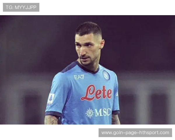 那不勒斯波利塔诺原地变向抽射破门技术细腻——一场脚下艺术的训练之旅